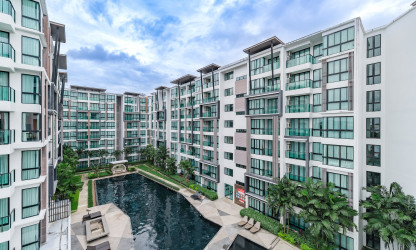 Condominium near the airport and Nai Yang Beach